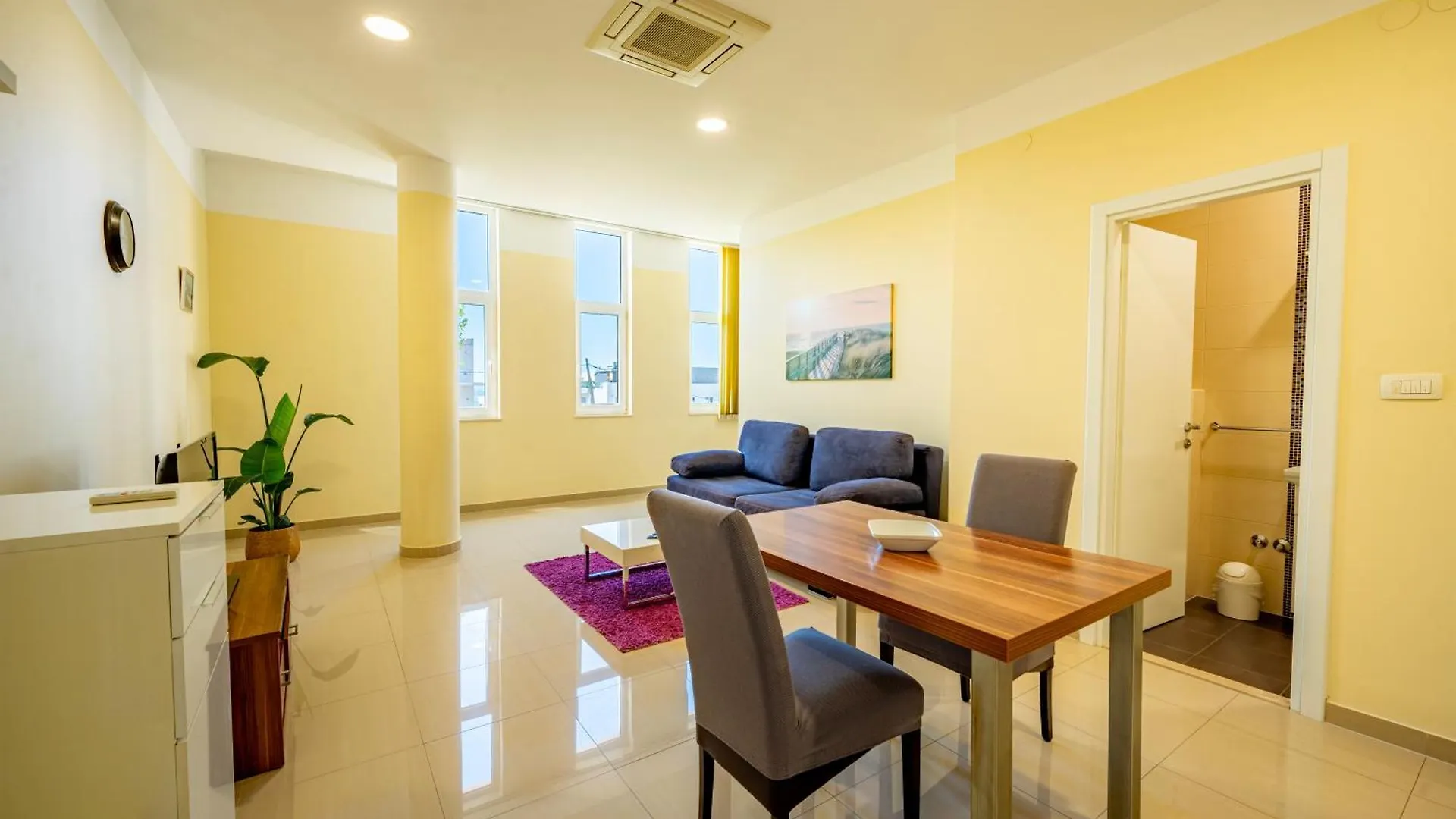 Apartments Villa Pjer - Pool & Private Parking Near Beach Znjan Split Croacia
