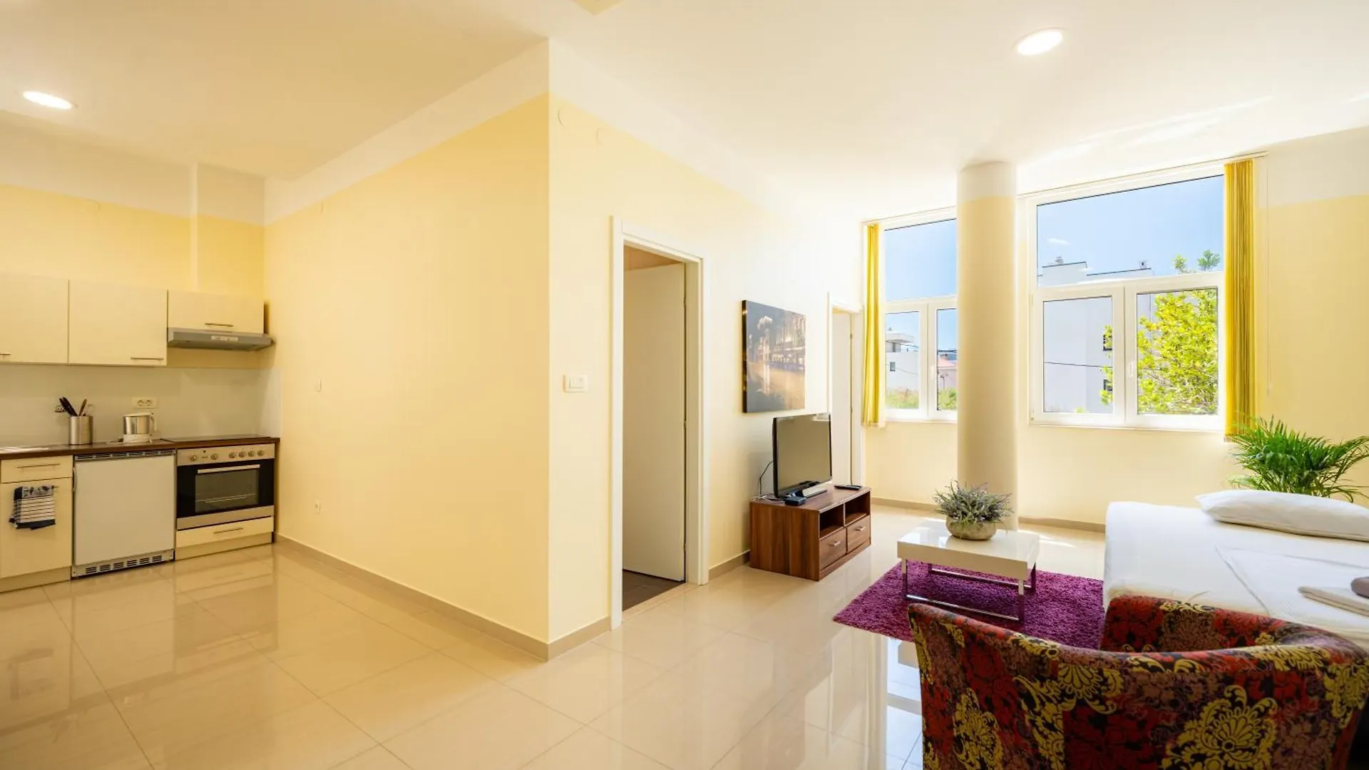 Apartments Villa Pjer - Pool & Private Parking Near Beach Znjan Split Croacia