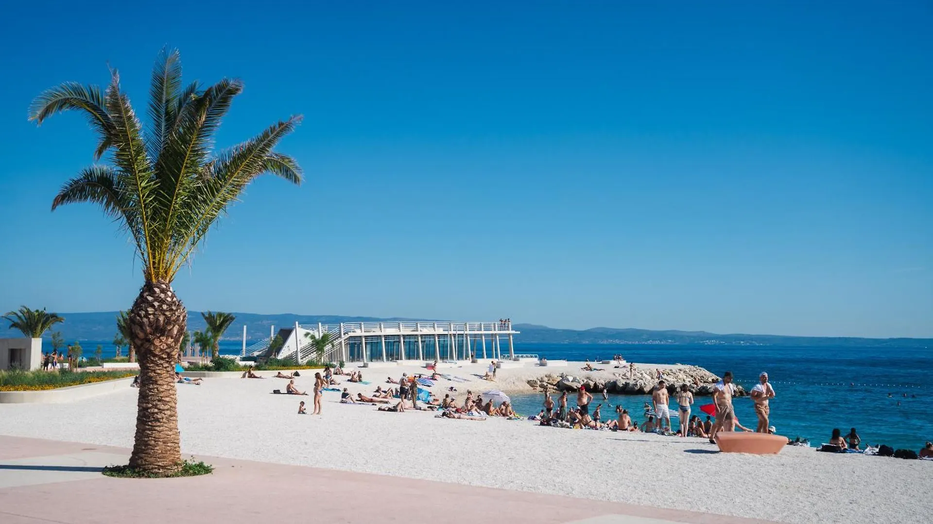 Apartments Villa Pjer - Pool & Private Parking Near Beach Znjan Split 0*,  Croacia